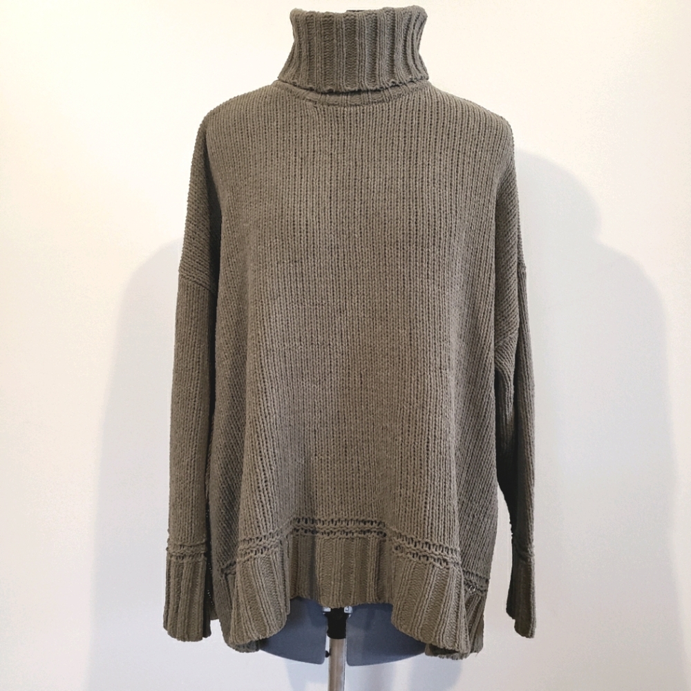 Aerie Olive Turtleneck Sweater
